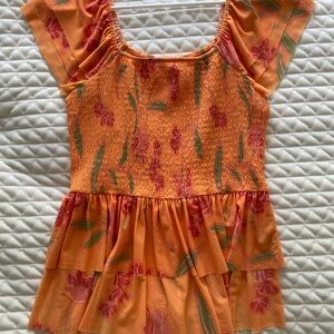 NWOT! gorgeous summer top!